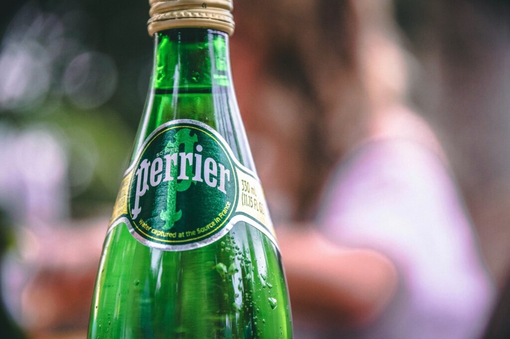 bottiglia acqua perrier